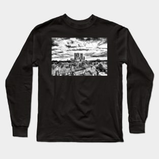 Lincoln Cathedral, Lincolnshire, UK Long Sleeve T-Shirt